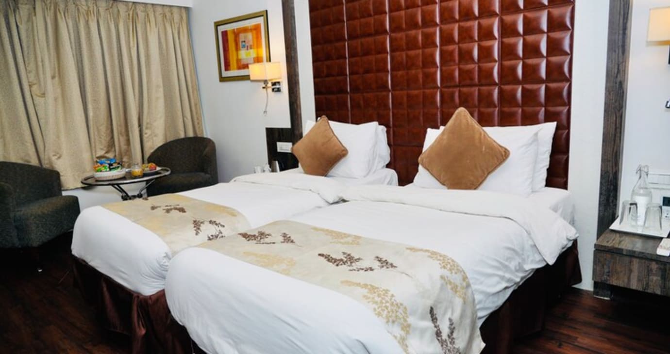 Standard Twin Bedroom