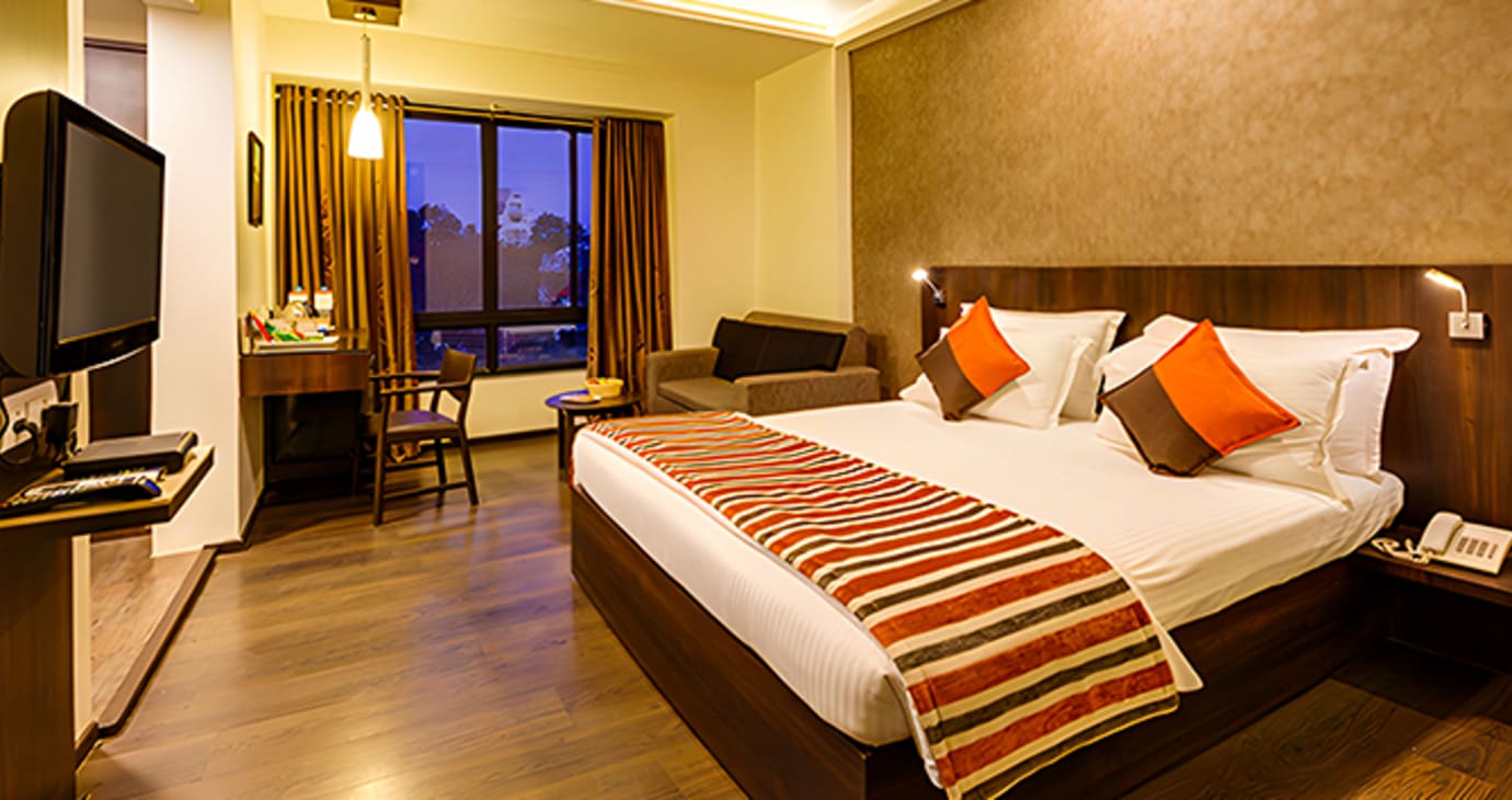 Deluxe Queen Room