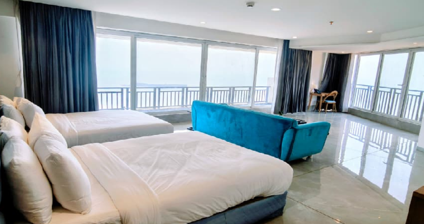 Sea View King family Balcony suite