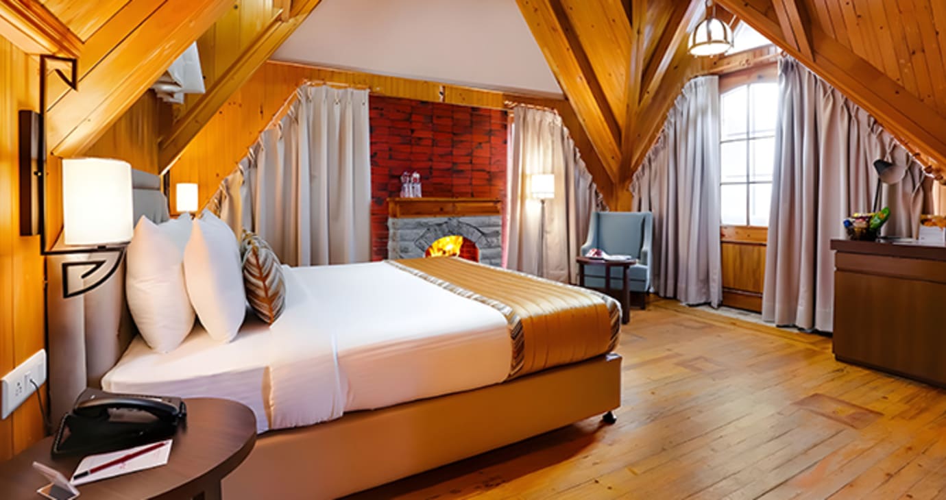 Executive Room with Valley View and Balcony