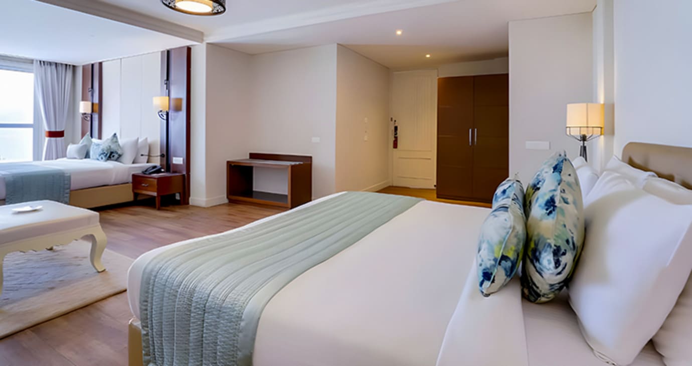 Super Deluxe Room with Valley View
