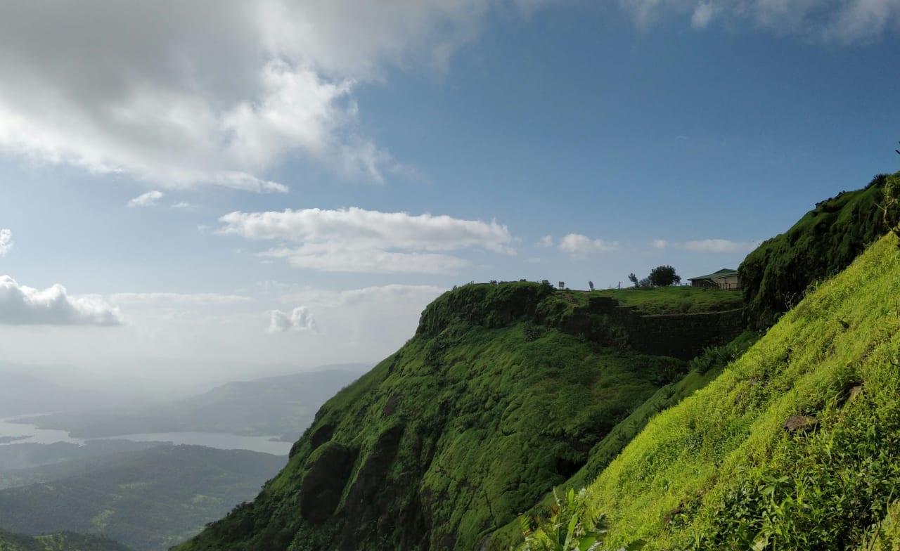 luxury stay at Chinchwad, Pune