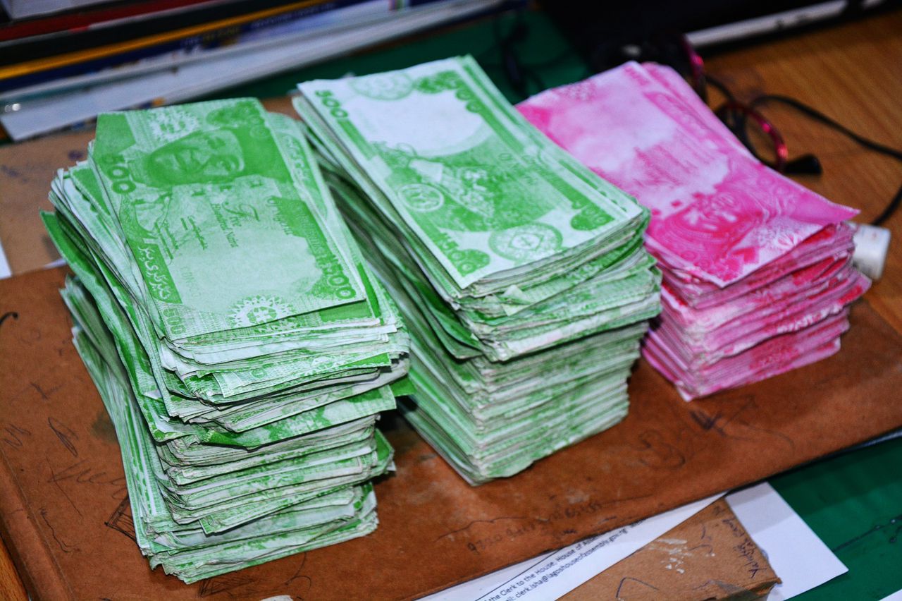 Lagos counterfeit currency arrest