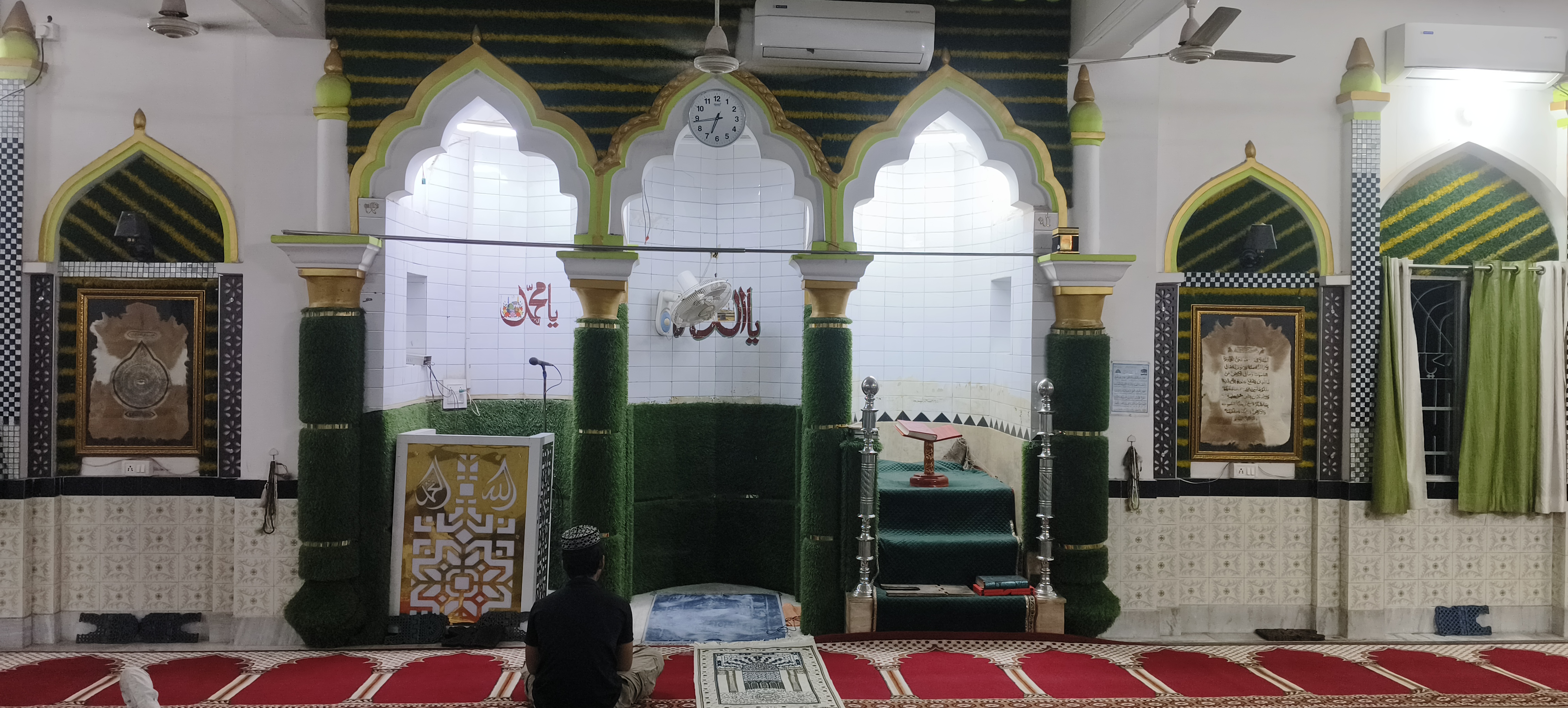 Raza jama masjid