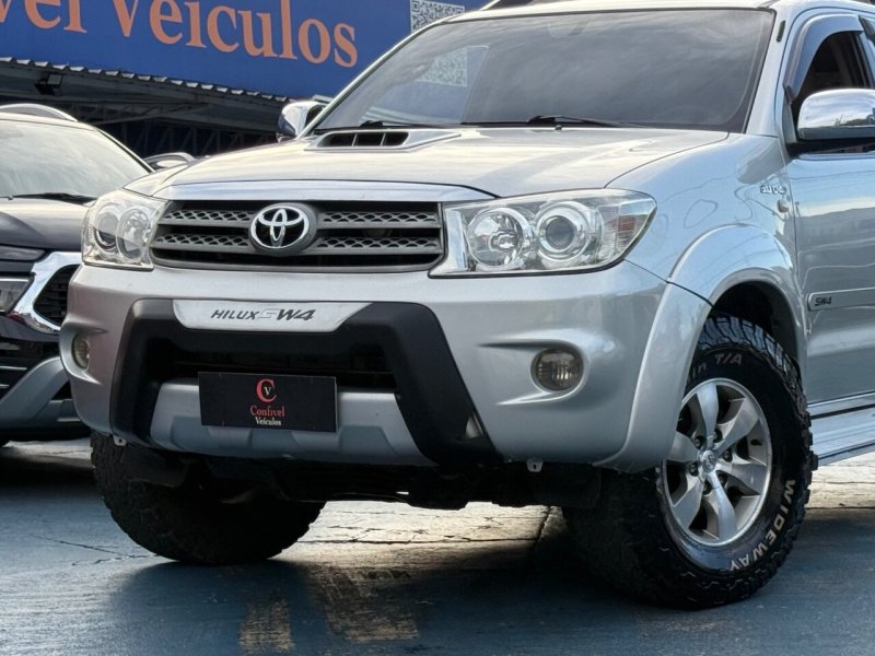 HILUX SW4 SRV 3.0 DIESEL 2009 7 LUGARES