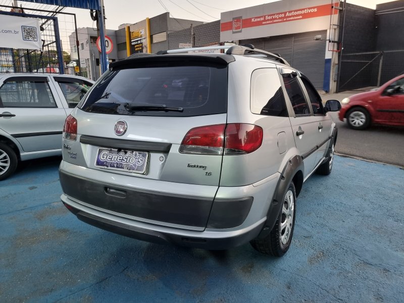 FIAT - PALIO WEEKEND TREKKING 1.6 FLEX 2014 COMPLETA