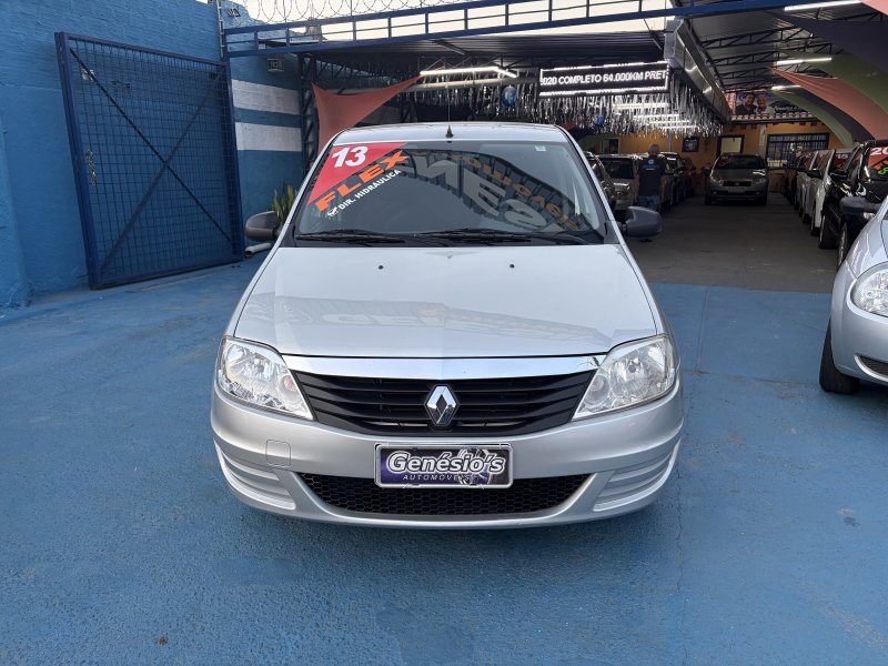LOGAN AUTHENTIQUE 2013 1.0 FLEX  PRATA ( -AR )