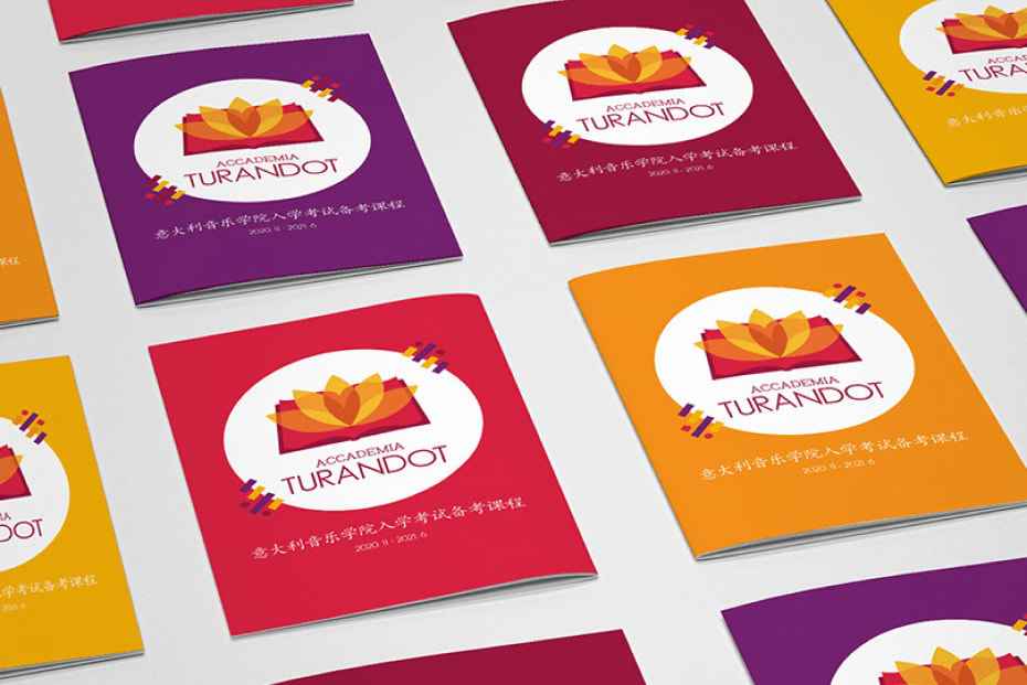 Copertine coordinate Turandot, sviluppo identità visiva e branding per istituzioni formative.