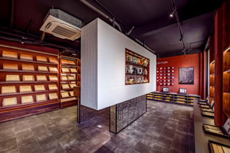 Showroom Friendship Sài Gòn: Nơi kể câu chuyện trăm năm của đất, nước và lửa