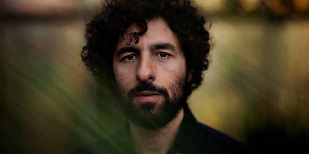 Going. | José González
