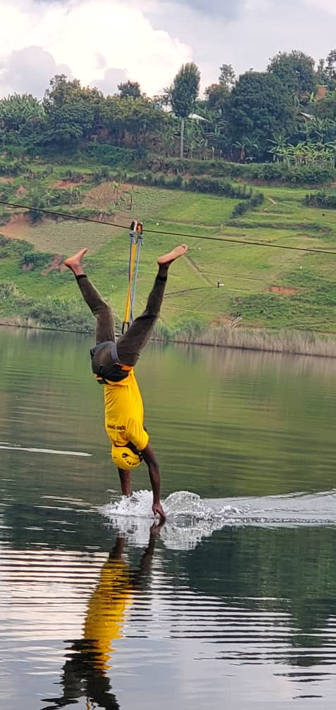 Scorpion zipline style