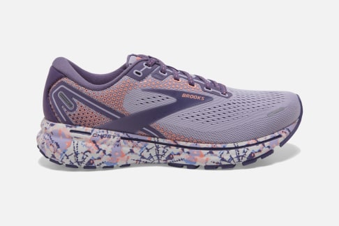 brooks running shoes women