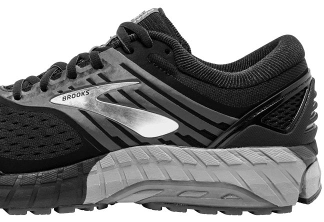 brooks beast black