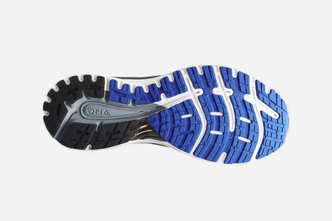 brooks adrenaline gts 18 4e