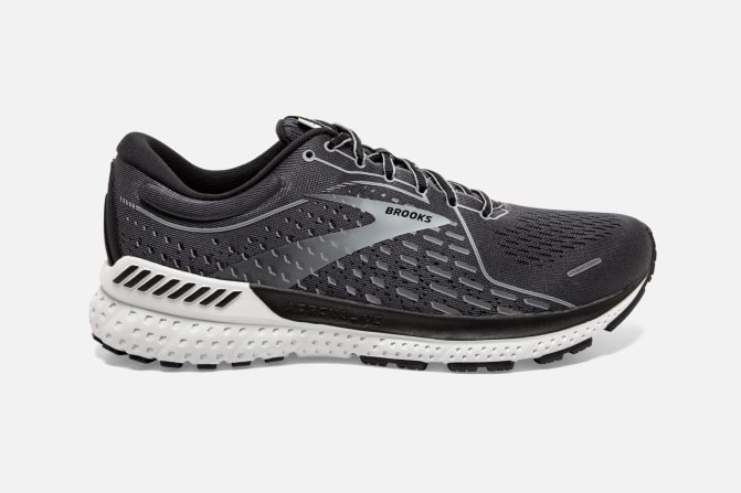 mens black brooks running shoes