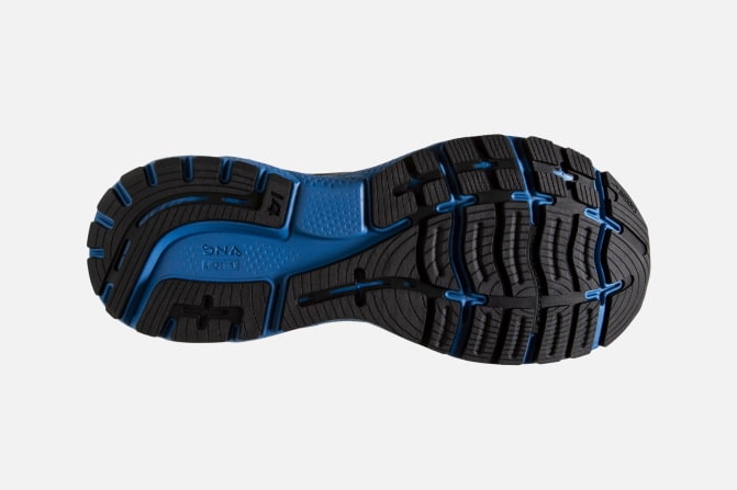 brooks ghost walking shoes