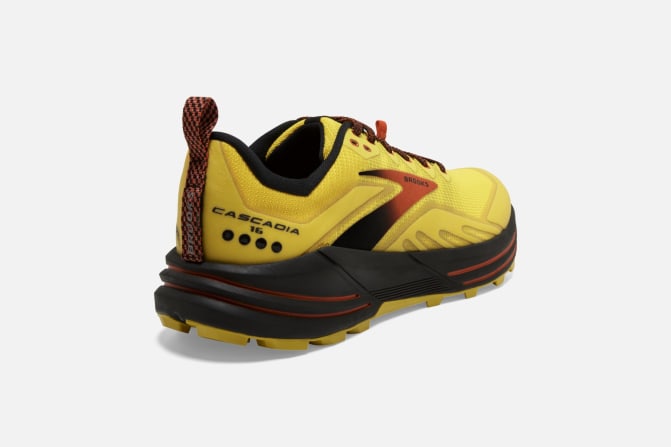 brooks cascadia red