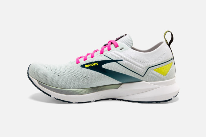 white converse mid top