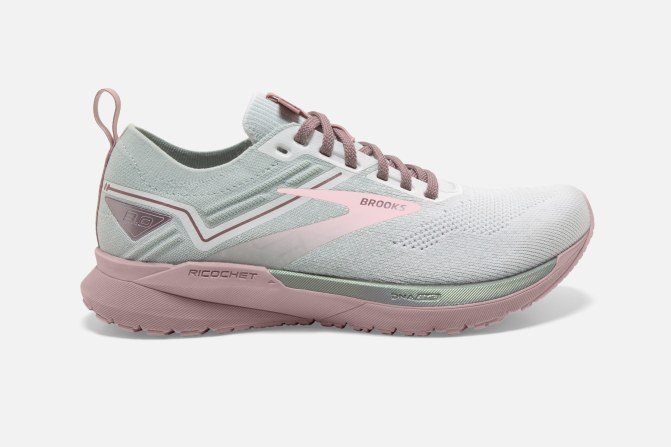 women's brooks ricochet