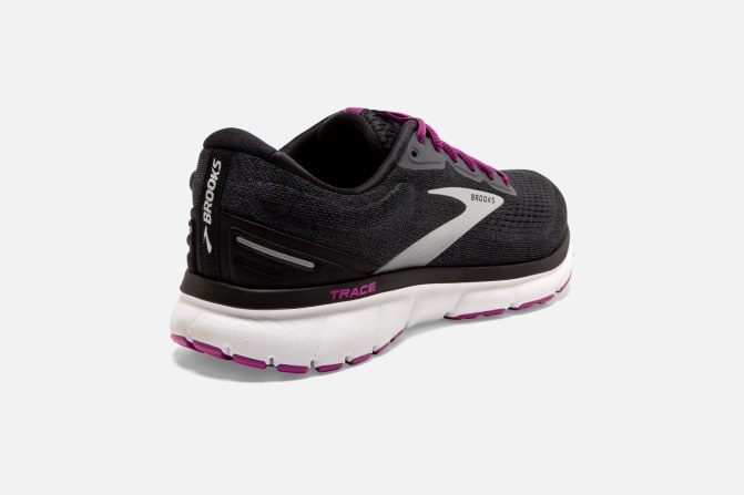 brooks trace shoes