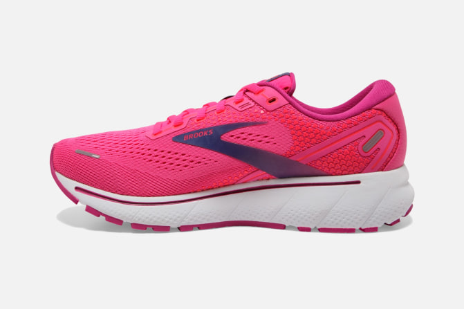 brooks ghost pink