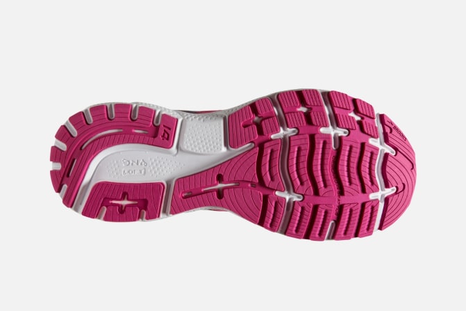brooks ghost pink