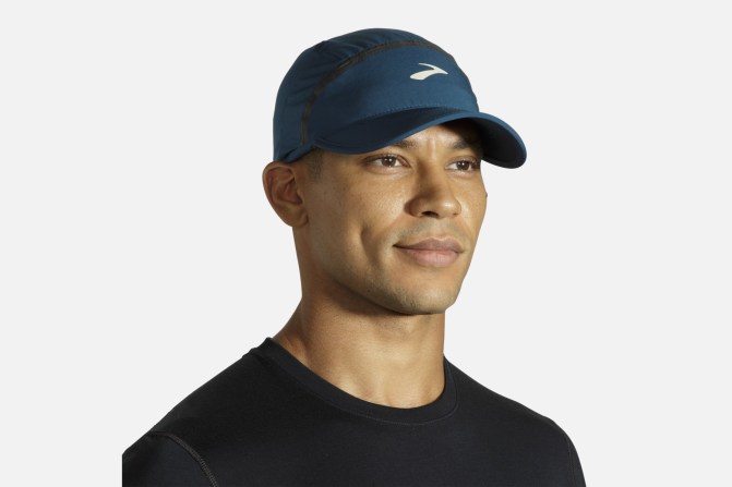 Brooks Cappello da Running con Visiera Base Hat Uomo - Lo Specialista