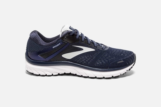 brooks running adrenaline gts 18