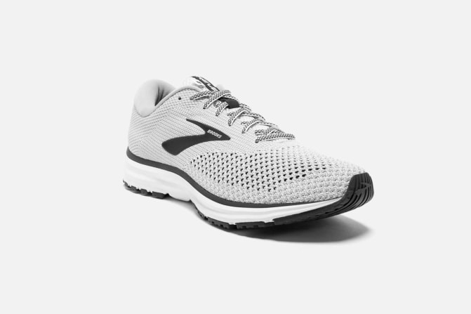 brooks men's revel 2 running shoes