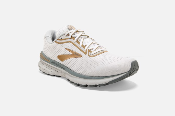 brooks adrenaline arch support