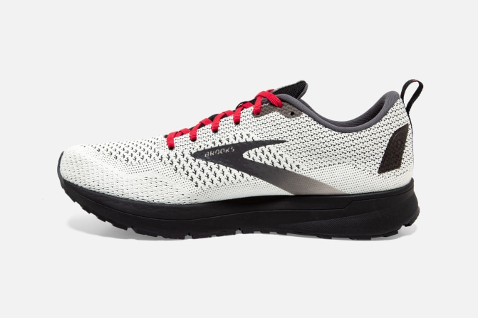 revel 4 brooks mens