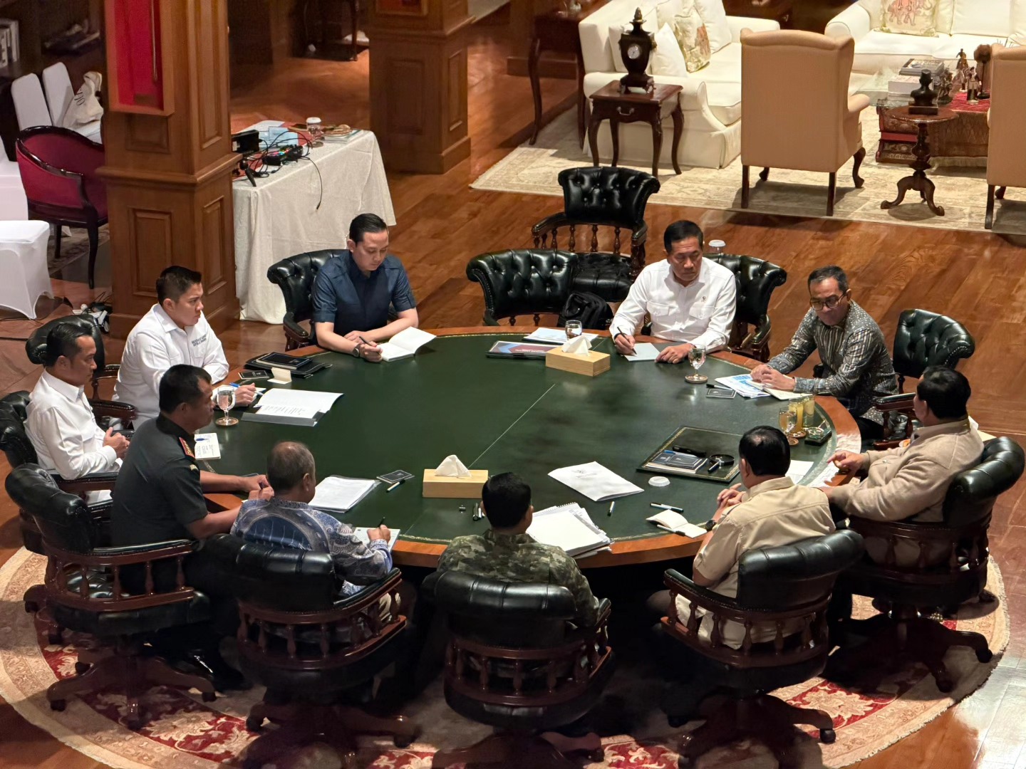 Prabowo Discusses Strengthening Indonesia–UK Educational Cooperation in Hambalang