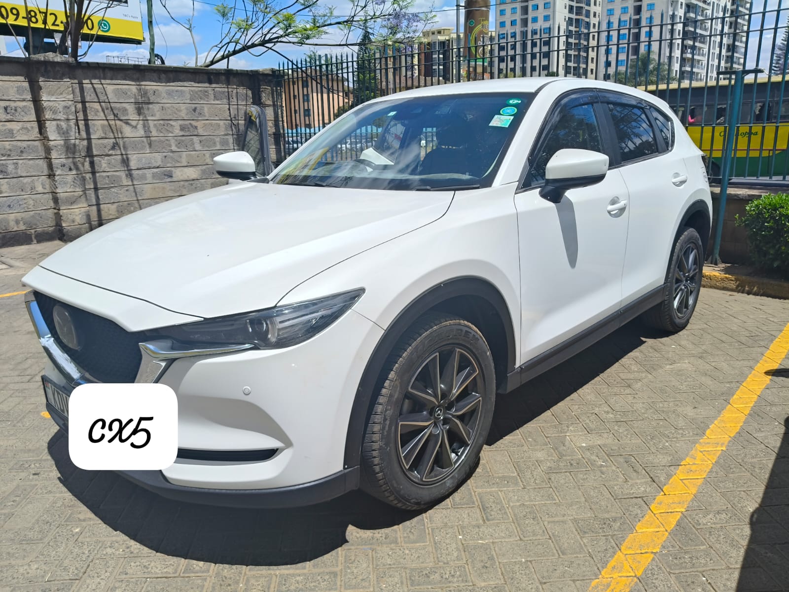 Mazda CX-5 image 1