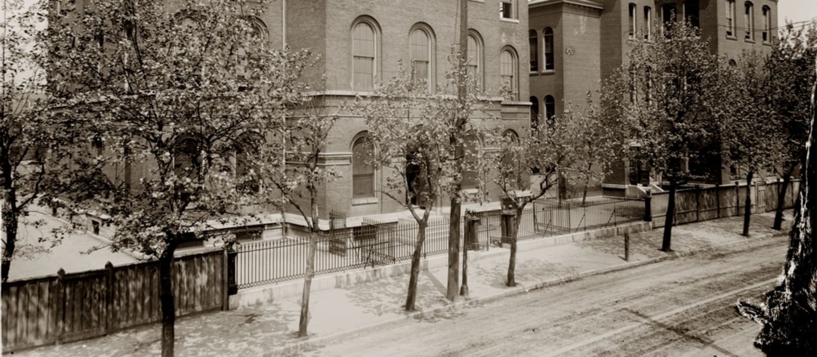 Humboldt School (1870)