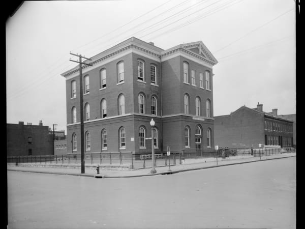 Carr Lane School