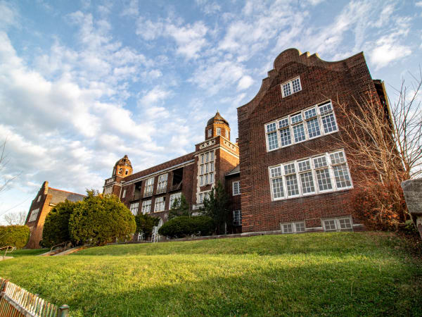Mark Twain School