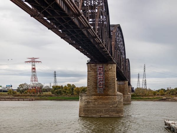 MacArthur Bridge