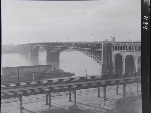 Eads Bridge