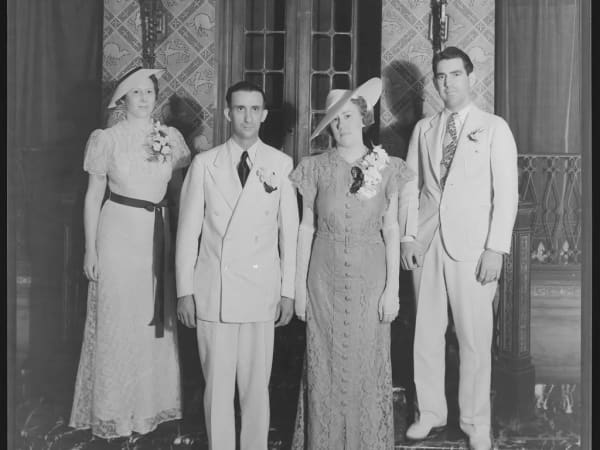 Wedding group at Forest Park Hotel