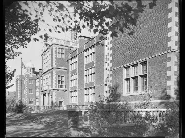 SOLDAN-BLEWETT HIGH SCHOOL: SCHOOL BUILDING.