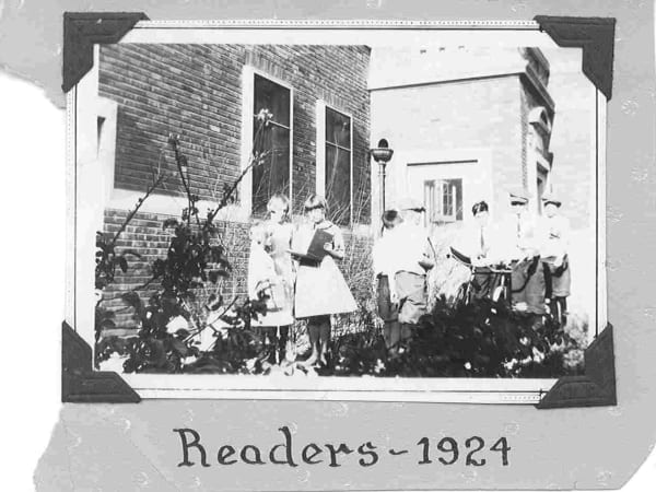Readers, 1924