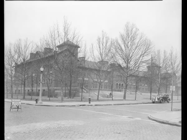 Fanning School: School Building