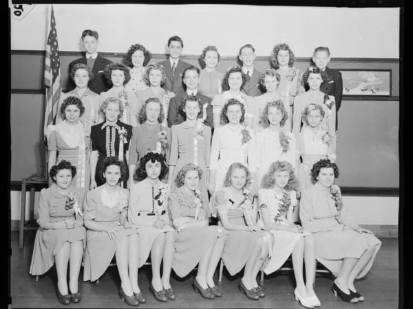 Walnut Park School: Graduates - January 1942