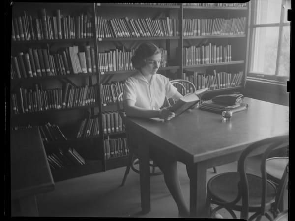 Harris Teachers College: Studying
