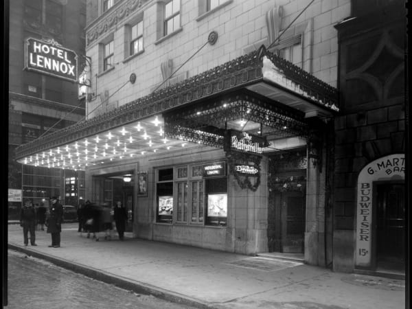 Entrance to the Lennox Hotel on Washington Avenue at North 9th Street