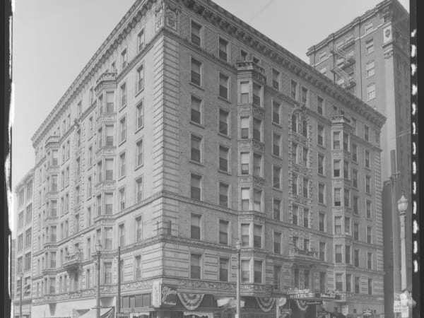 Baltimore Hotel, Ninth and Pine Streets