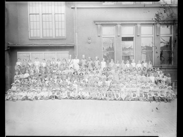 Fremont School: Pageant, Americas Child Group 2