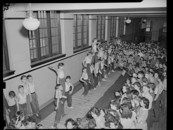 Humboldt School: Physical Education Exhibition in Hall - Pyramids