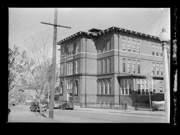 Mount Pleasant School: School Building