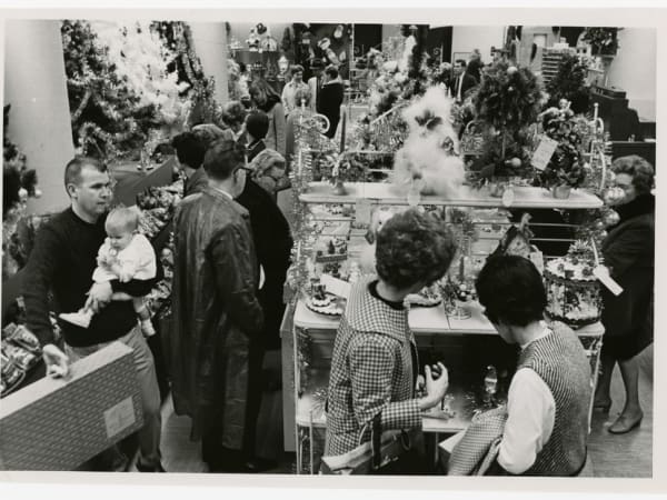 Christmas shoppers at Stix, Baer and Fuller, November 24, 1967